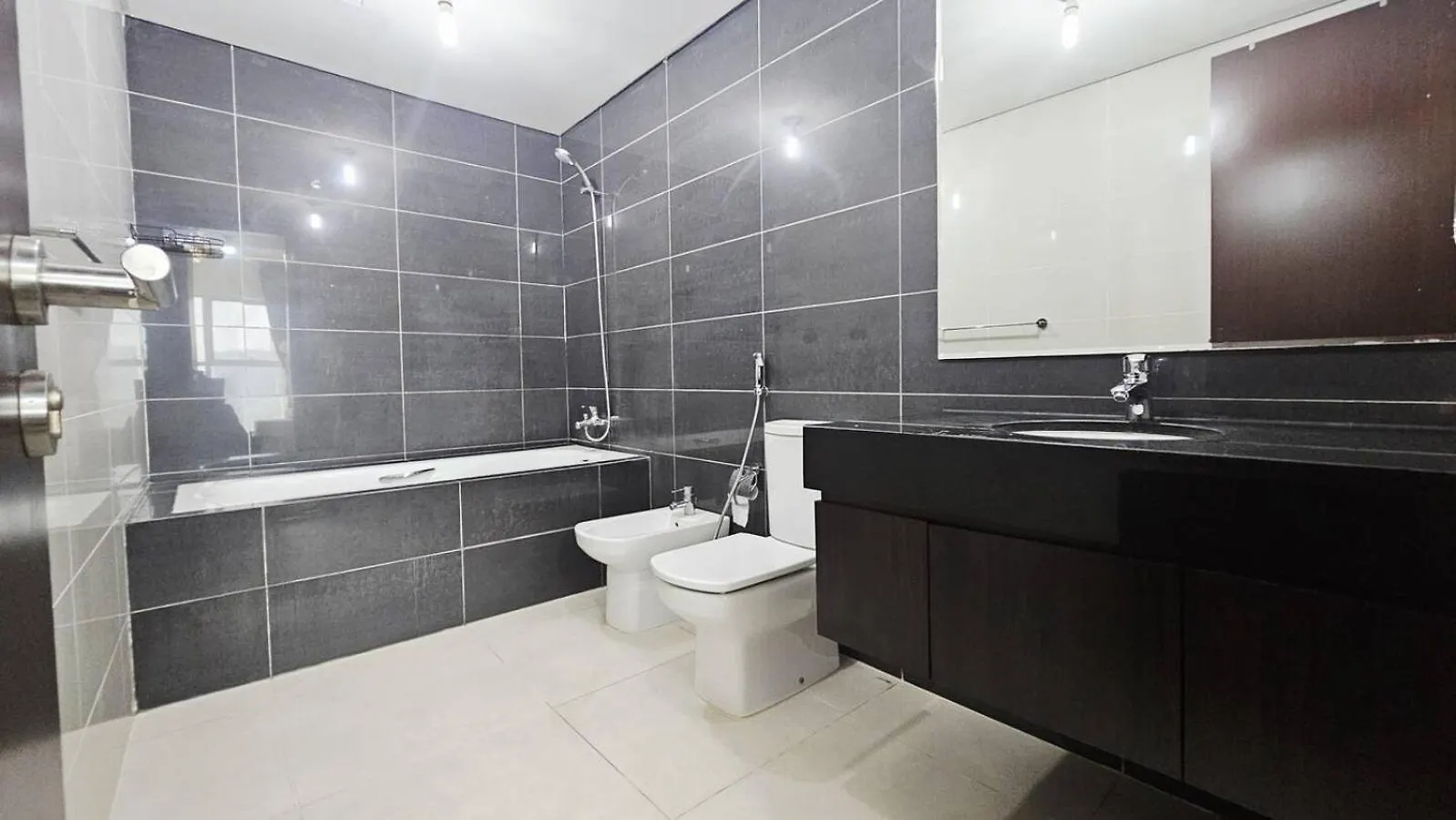 Spectacular Views In Reem Island Apartment Abu Dhabi United Arab Emirates